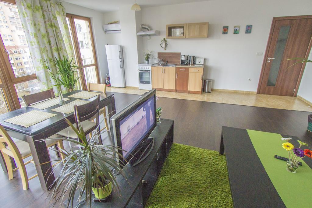 Flora Apartment Centrum Sofie Exteriér fotografie