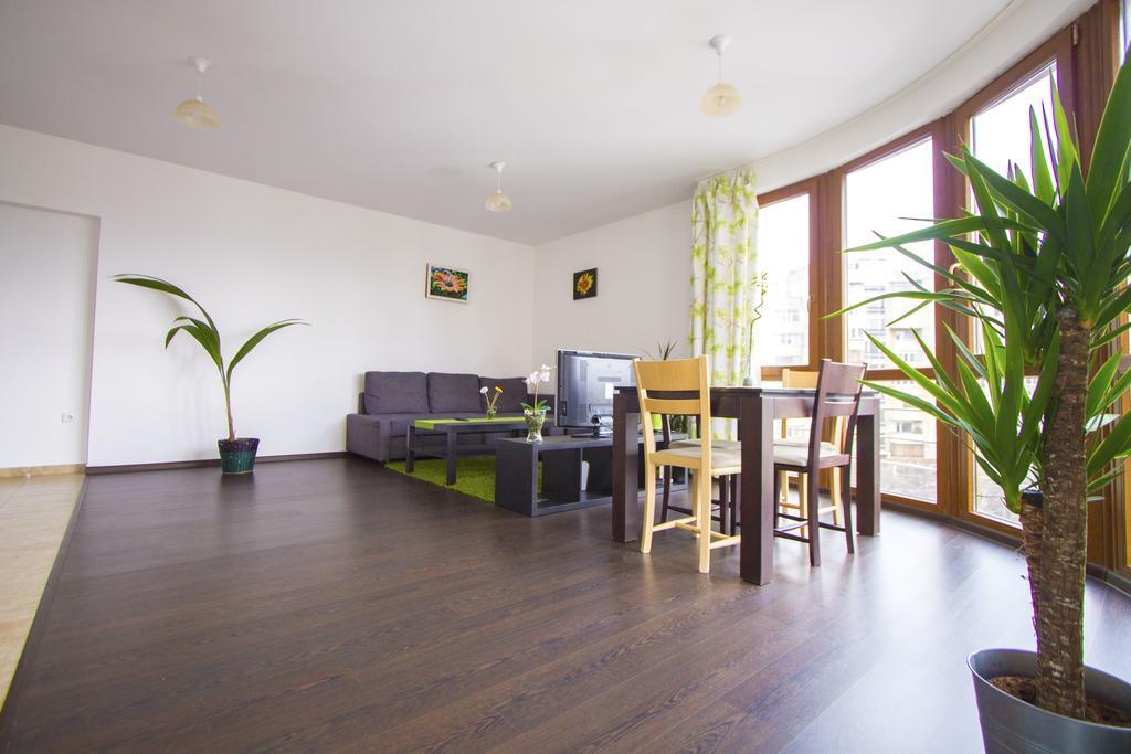 Flora Apartment Centrum Sofie Exteriér fotografie